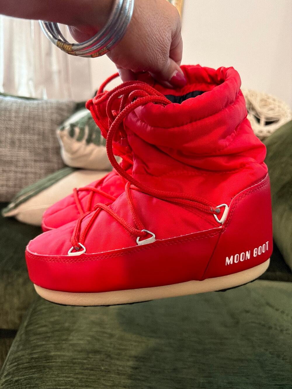 Moon Boot bright red low nylon lace up snow boots size US 5 / 6
